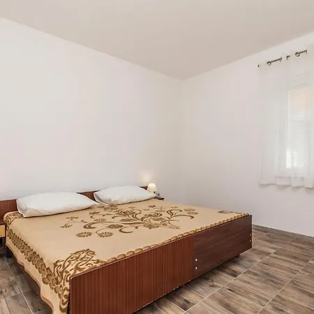 Stunning In With Wifi Apartment Mandre