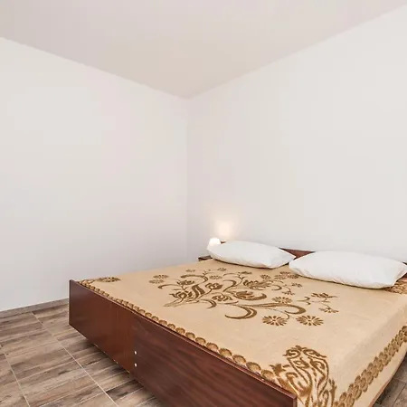 2 Bedroom Cozy In *
