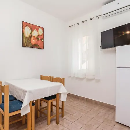 Apartman 2 Bedroom Cozy In *